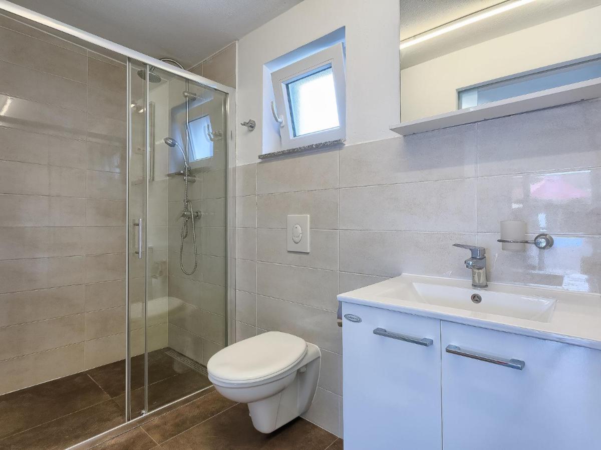 Apartment Nika-10 Umag Buitenkant foto